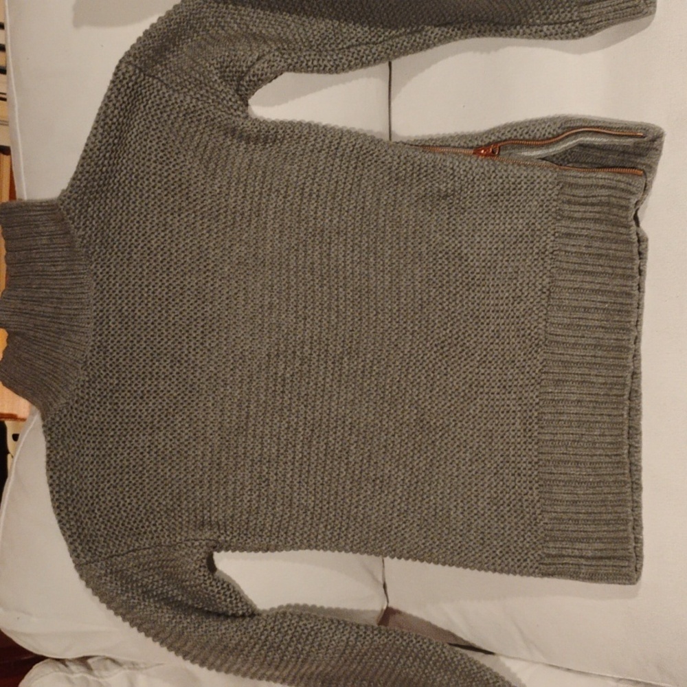Lululemon Karma Kurmasana Sweater Merino Wool‎ Medium Gray M
